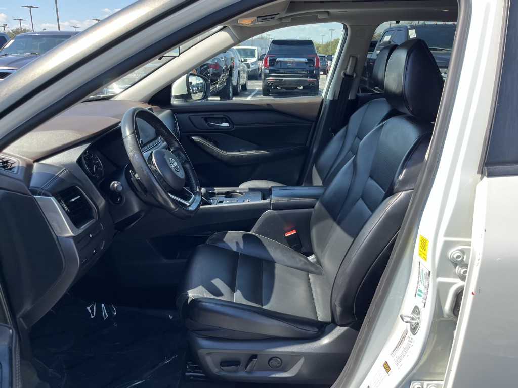 2022 Nissan Rogue Image 30