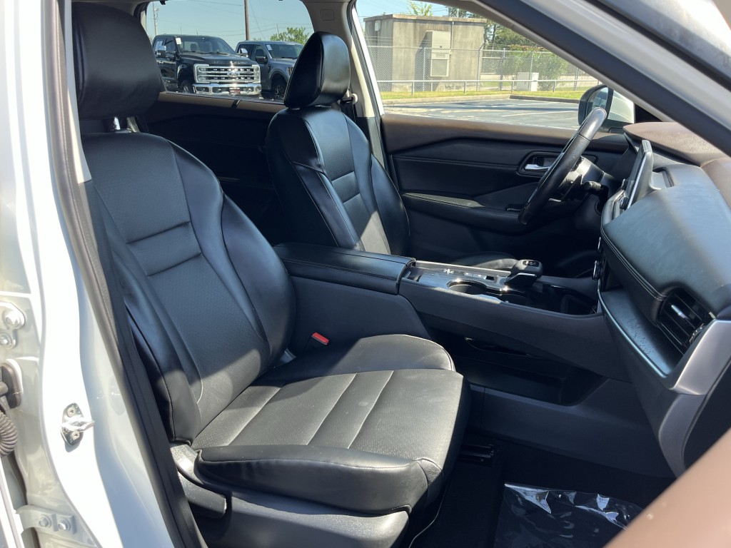 2022 Nissan Rogue Image 31