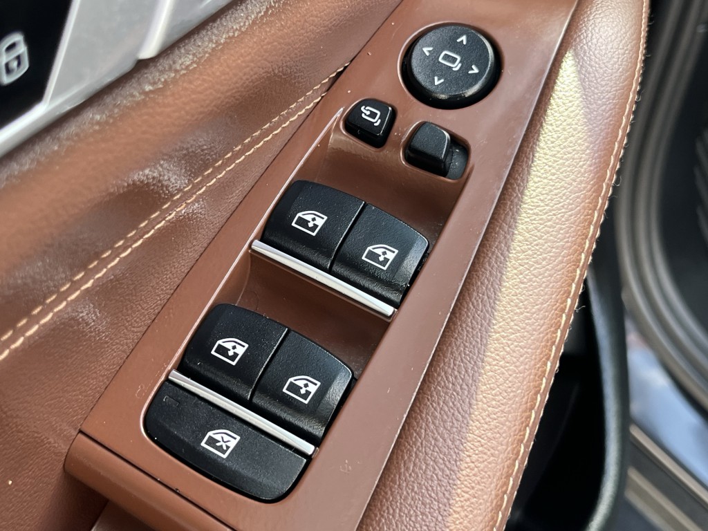 2020 BMW X5 Image 28
