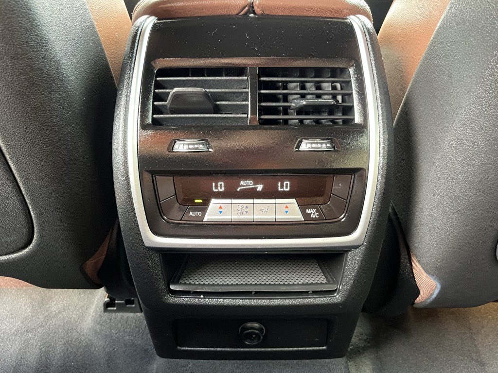 2020 BMW X5 Image 30