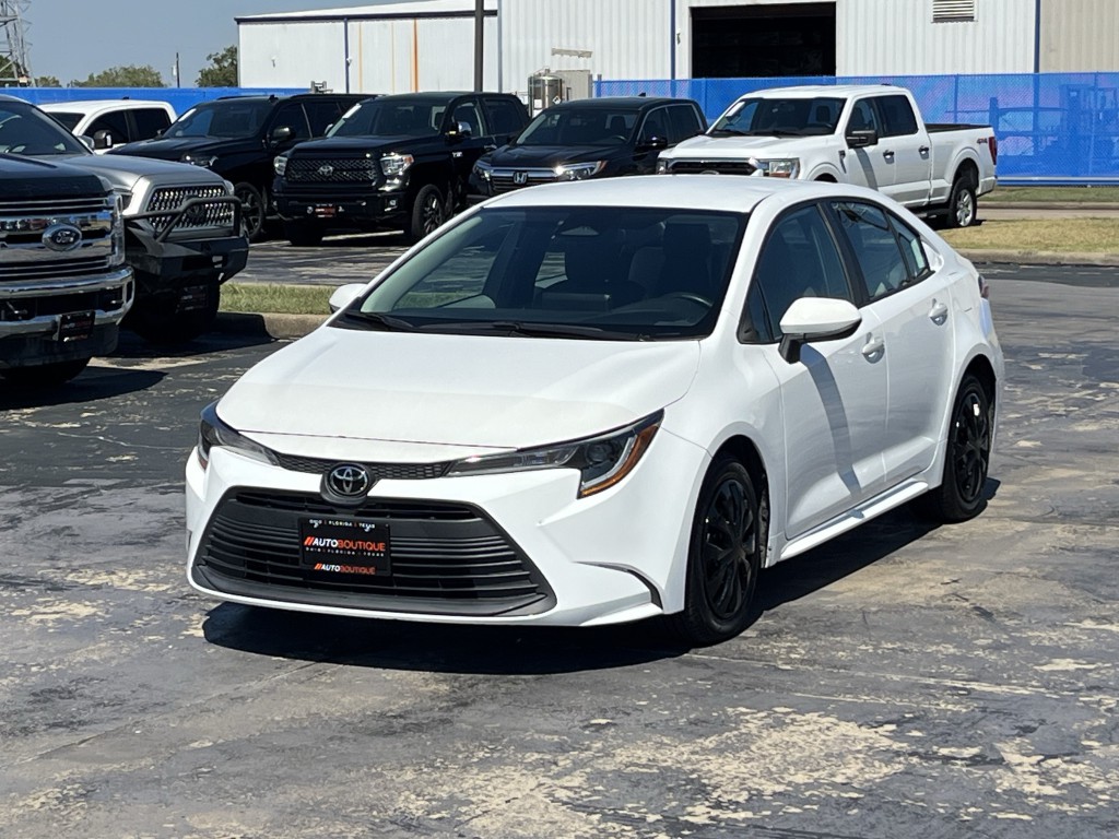 2024 Toyota Corolla Image 3