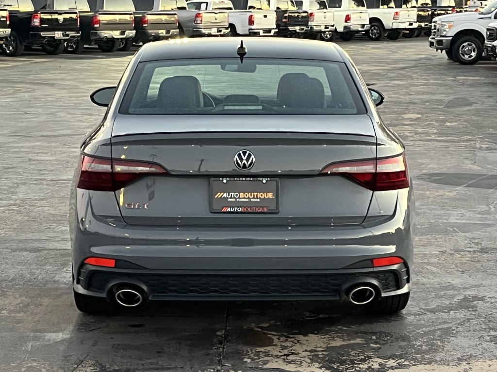 2024 Volkswagen Jetta Image 10