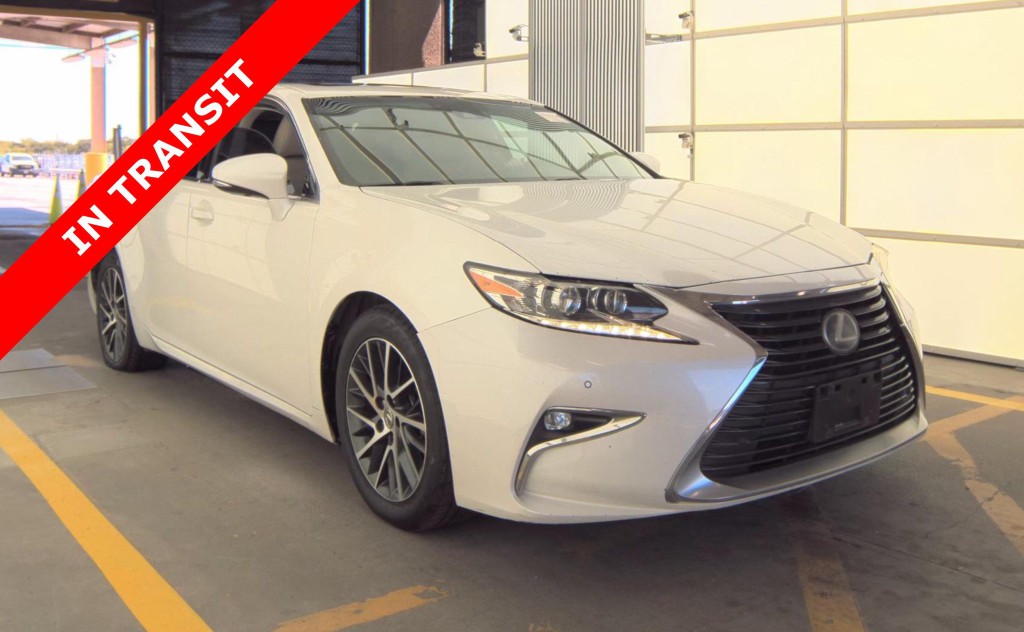 2018 Lexus ES Image 5