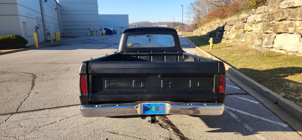 1966 Ford F-250 Image 6
