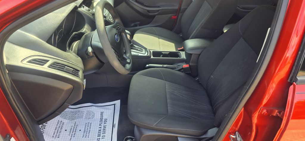 2018 Ford Focus Image 44