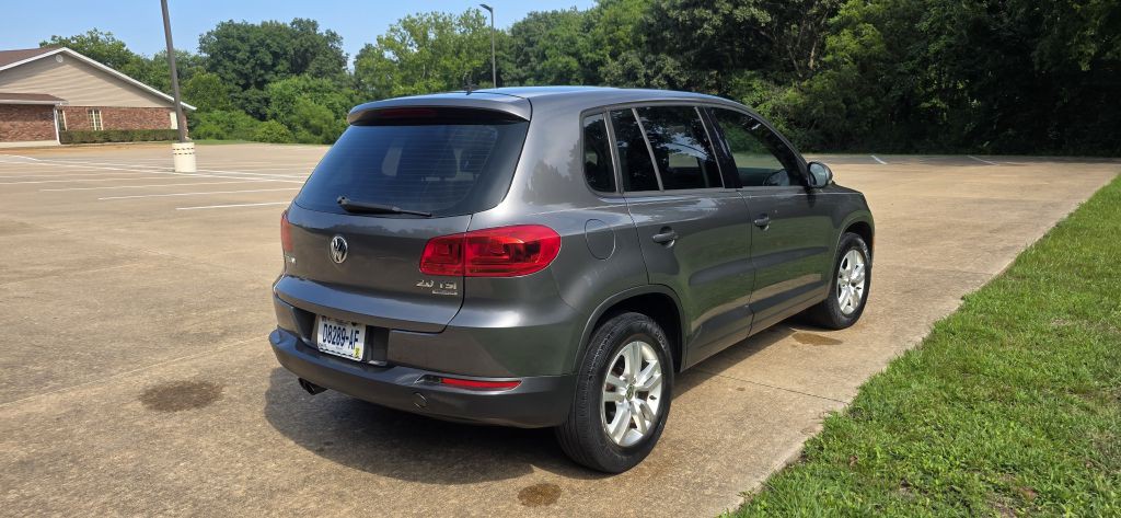 2012 Volkswagen Tiguan Image 3