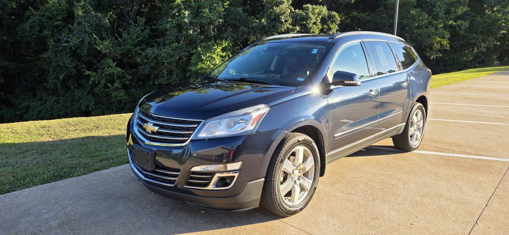 2017 Chevrolet Traverse Image 3