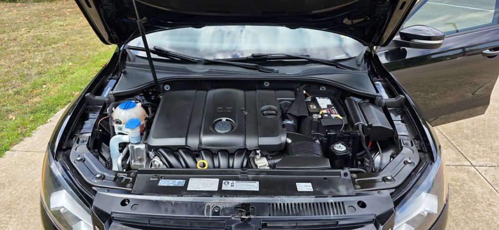 2014 Volkswagen Passat Image 13