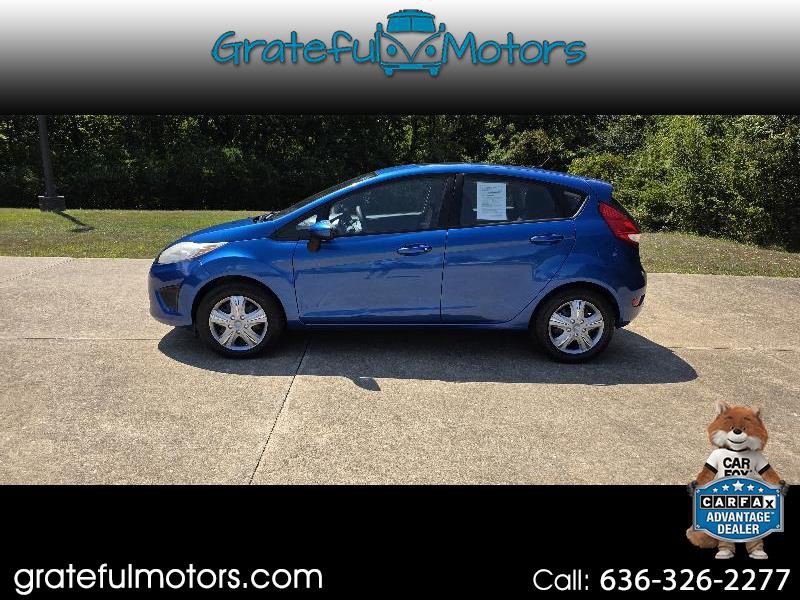 2011 Ford Fiesta Image 1