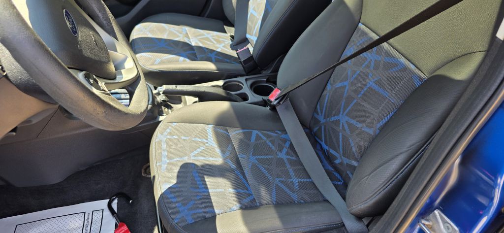 2011 Ford Fiesta Image 22