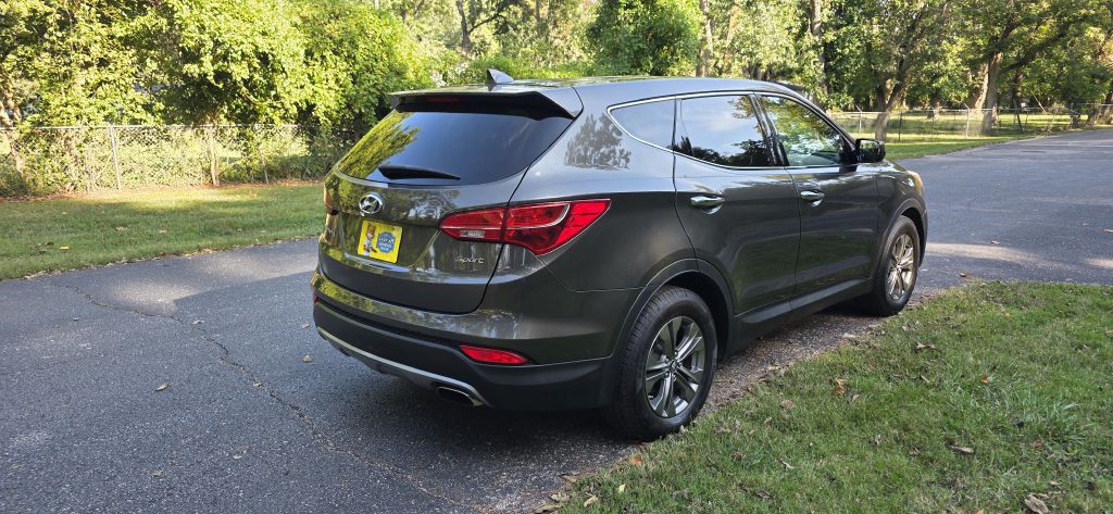 2014 Hyundai Santa Fe Image 10