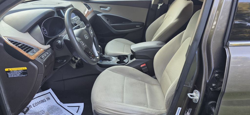 2014 Hyundai Santa Fe Image 13