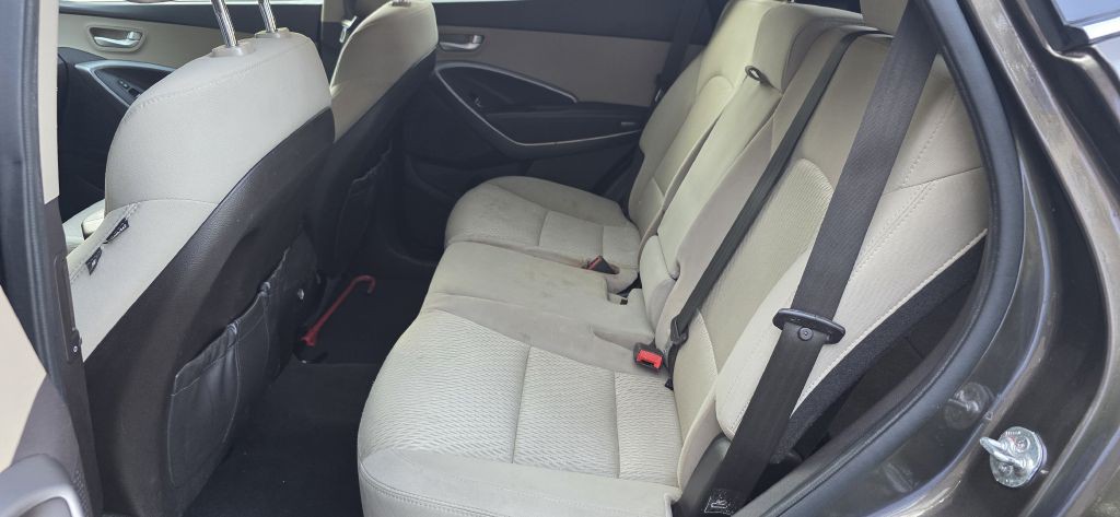 2014 Hyundai Santa Fe Image 15