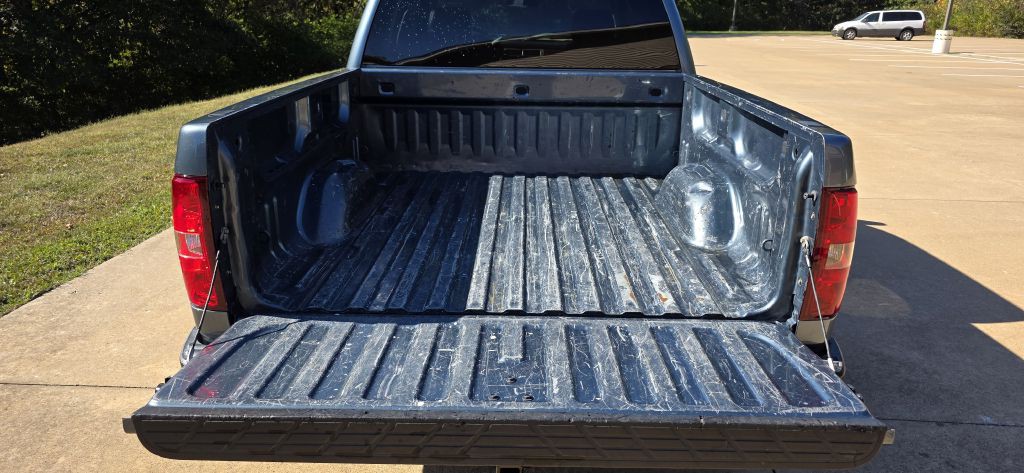 2011 Chevrolet Silverado 1500 Image 13