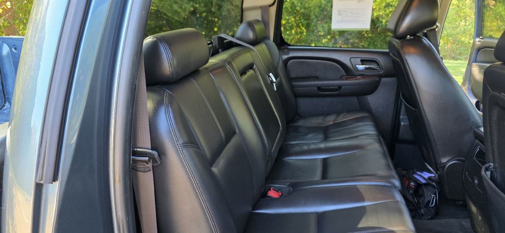 2011 Chevrolet Silverado 1500 Image 25