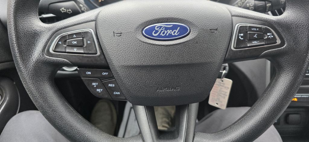 2019 Ford Escape Image 35