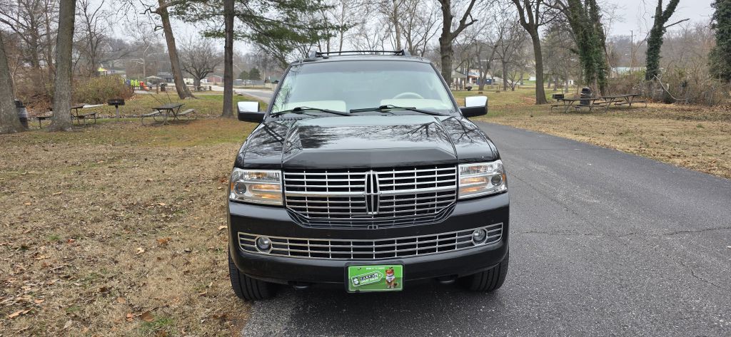 2010 Lincoln Navigator Image 4