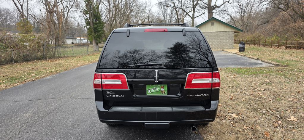 2010 Lincoln Navigator Image 10