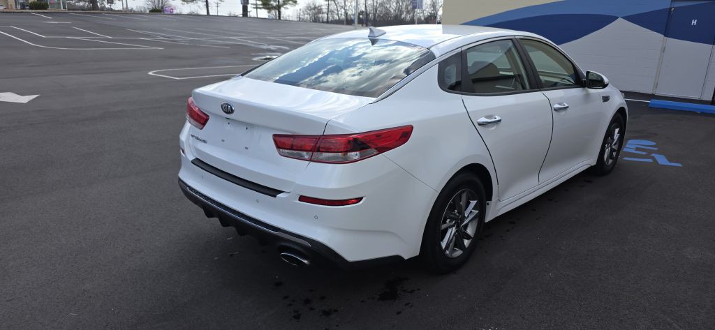2019 Kia Optima Image 9