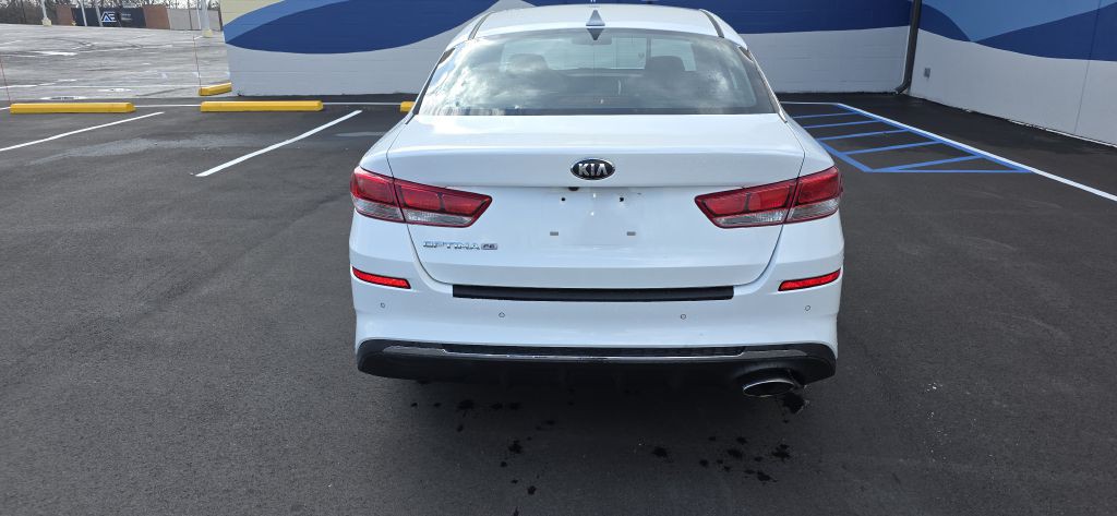 2019 Kia Optima Image 10