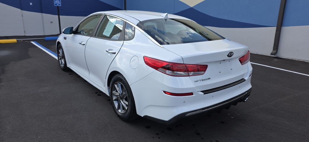 2019 Kia Optima Image 11