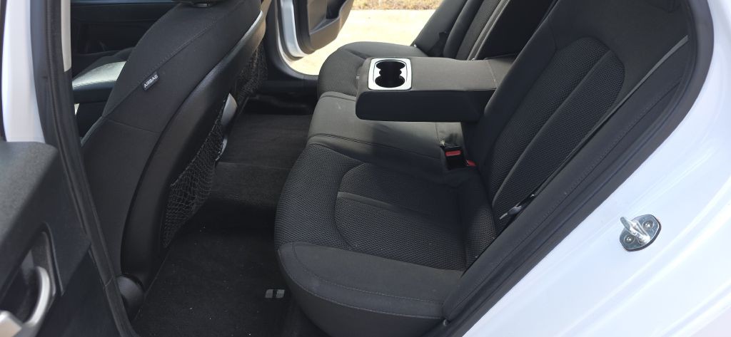 2019 Kia Optima Image 12