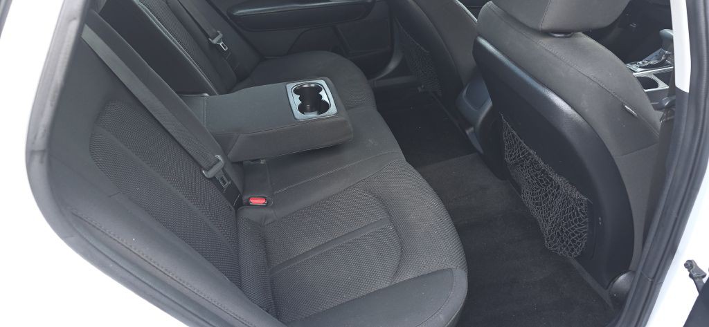 2019 Kia Optima Image 26