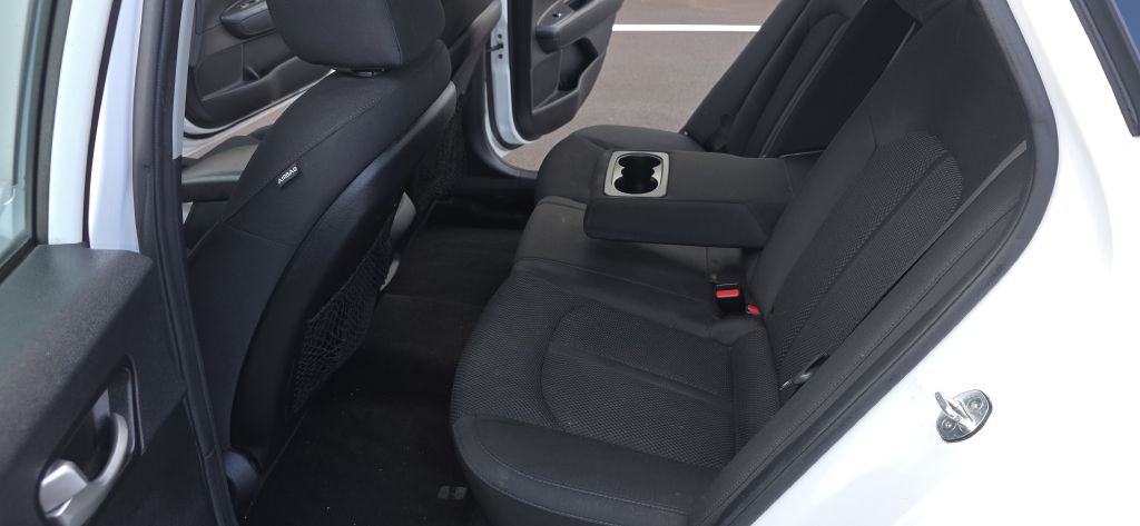 2019 Kia Optima Image 29