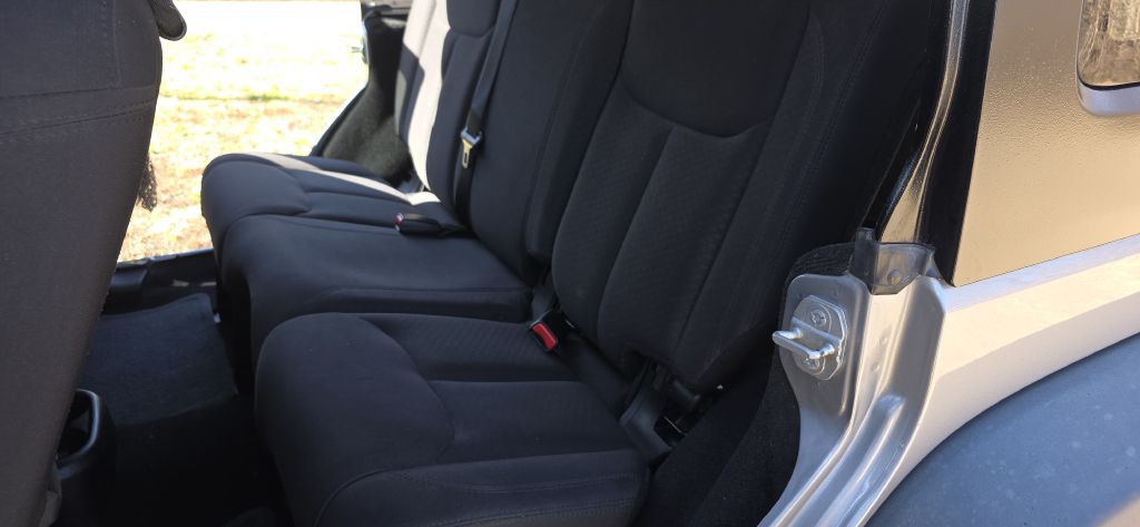 2015 Jeep Wrangler Unlimited Image 19