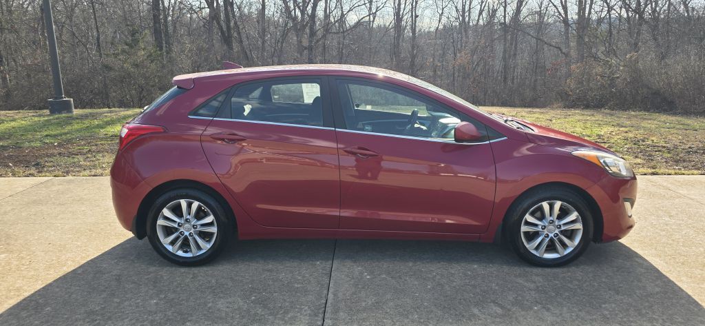 2013 Hyundai Elantra Image 17