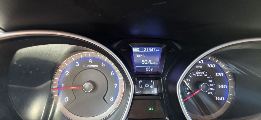 2013 Hyundai Elantra Image 33