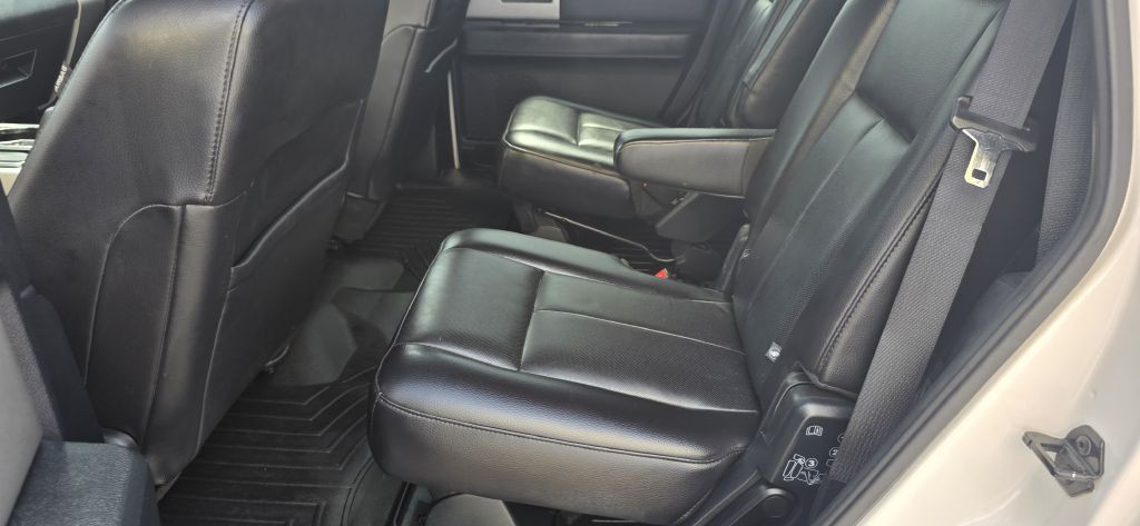 2016 Ford Expedition Image 17