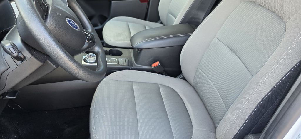2022 Ford Escape Image 15