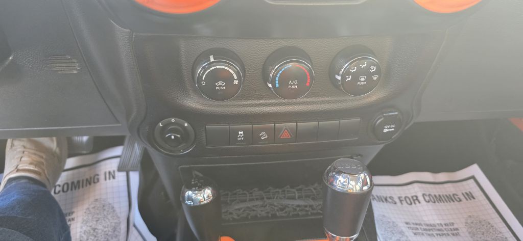 2015 Jeep Wrangler Unlimited Image 24