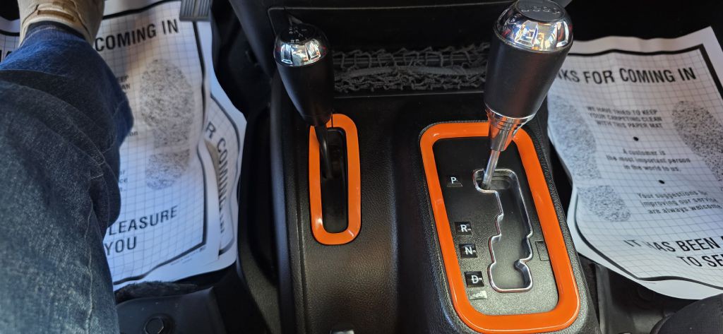 2015 Jeep Wrangler Unlimited Image 25