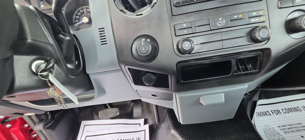 2015 Ford F-250 Image 35