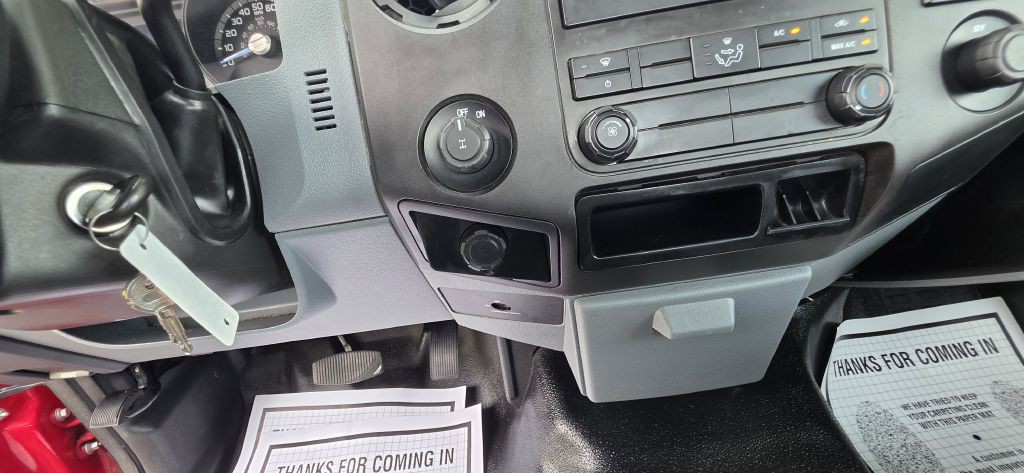 2015 Ford F-250 Image 36