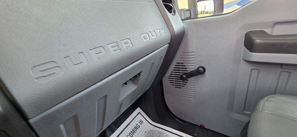 2015 Ford F-250 Image 38