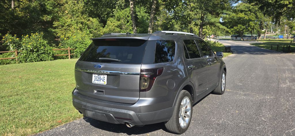 2012 Ford Explorer Image 11