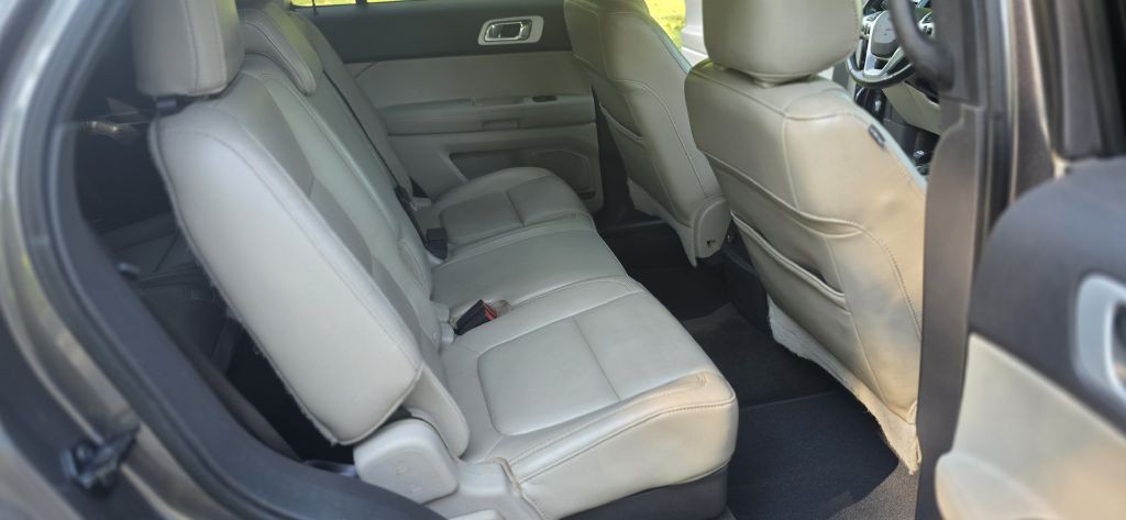 2012 Ford Explorer Image 15