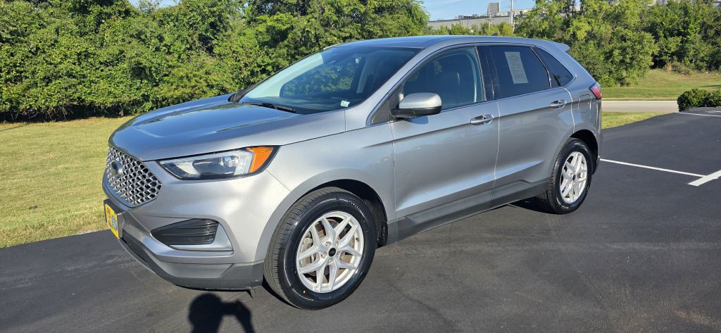 2023 Ford Edge Image 2