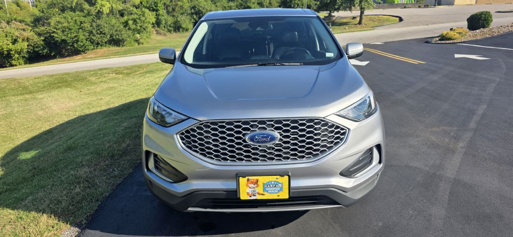 2023 Ford Edge Image 3