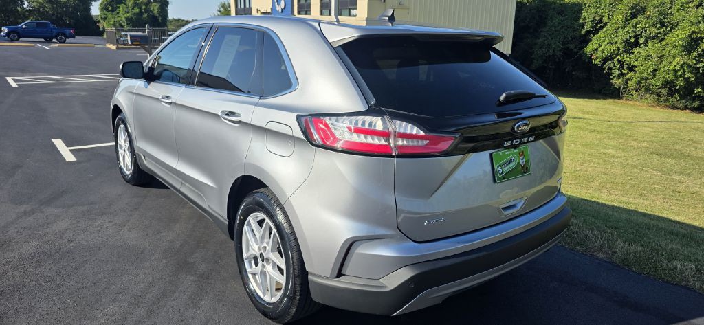 2023 Ford Edge Image 4