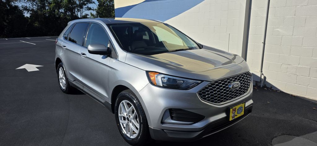 2023 Ford Edge Image 9
