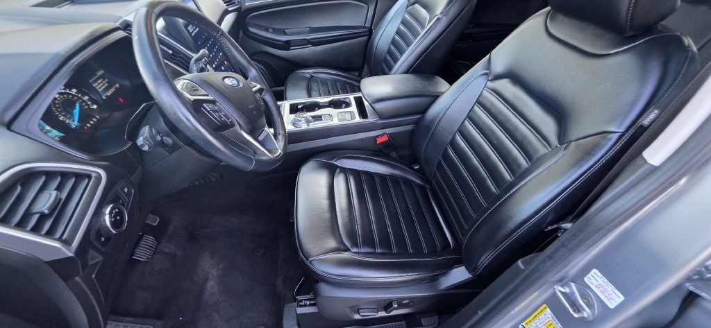 2023 Ford Edge Image 16