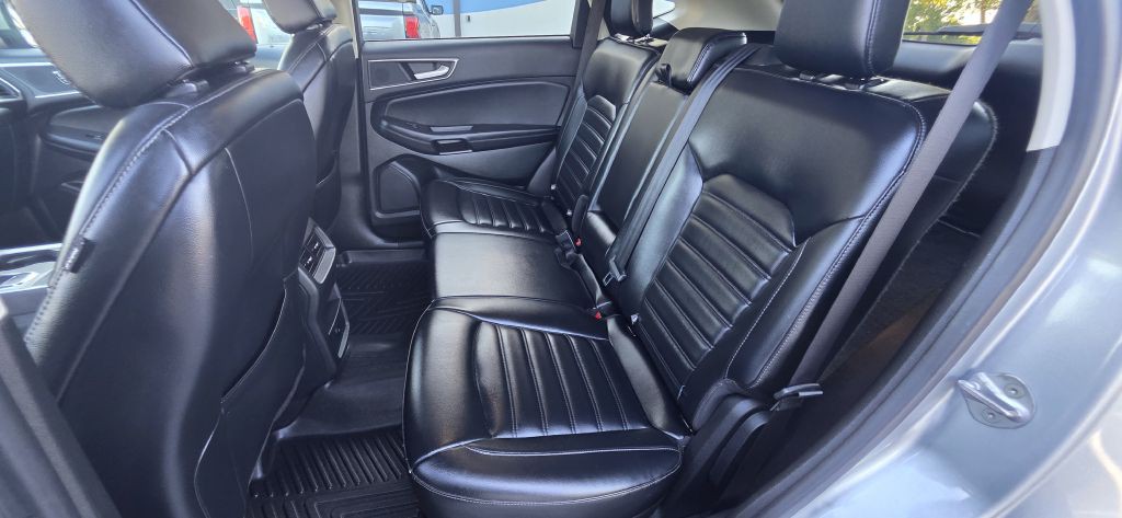 2023 Ford Edge Image 17