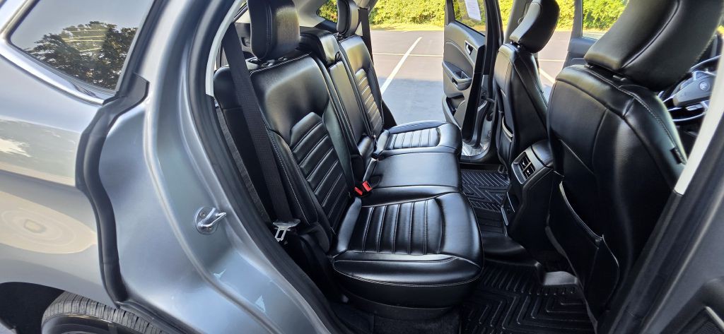 2023 Ford Edge Image 19