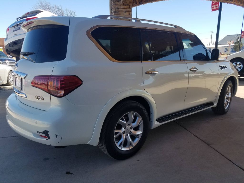 2012 INFINITI QX56 Image 4