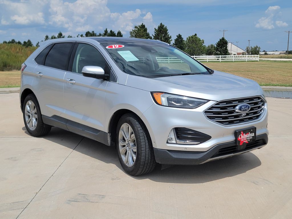 2019 Ford Edge Image 2