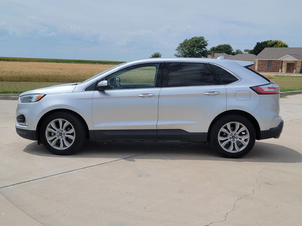 2019 Ford Edge Image 6